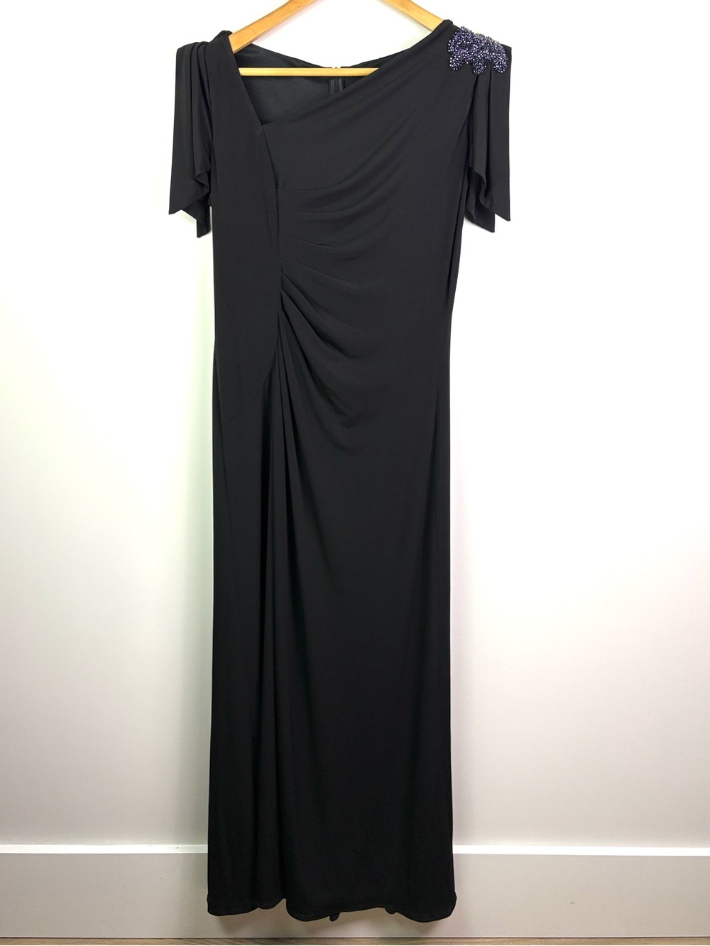 David Meister Black Women's Evening Gown with Shoulder Embellishment size 8